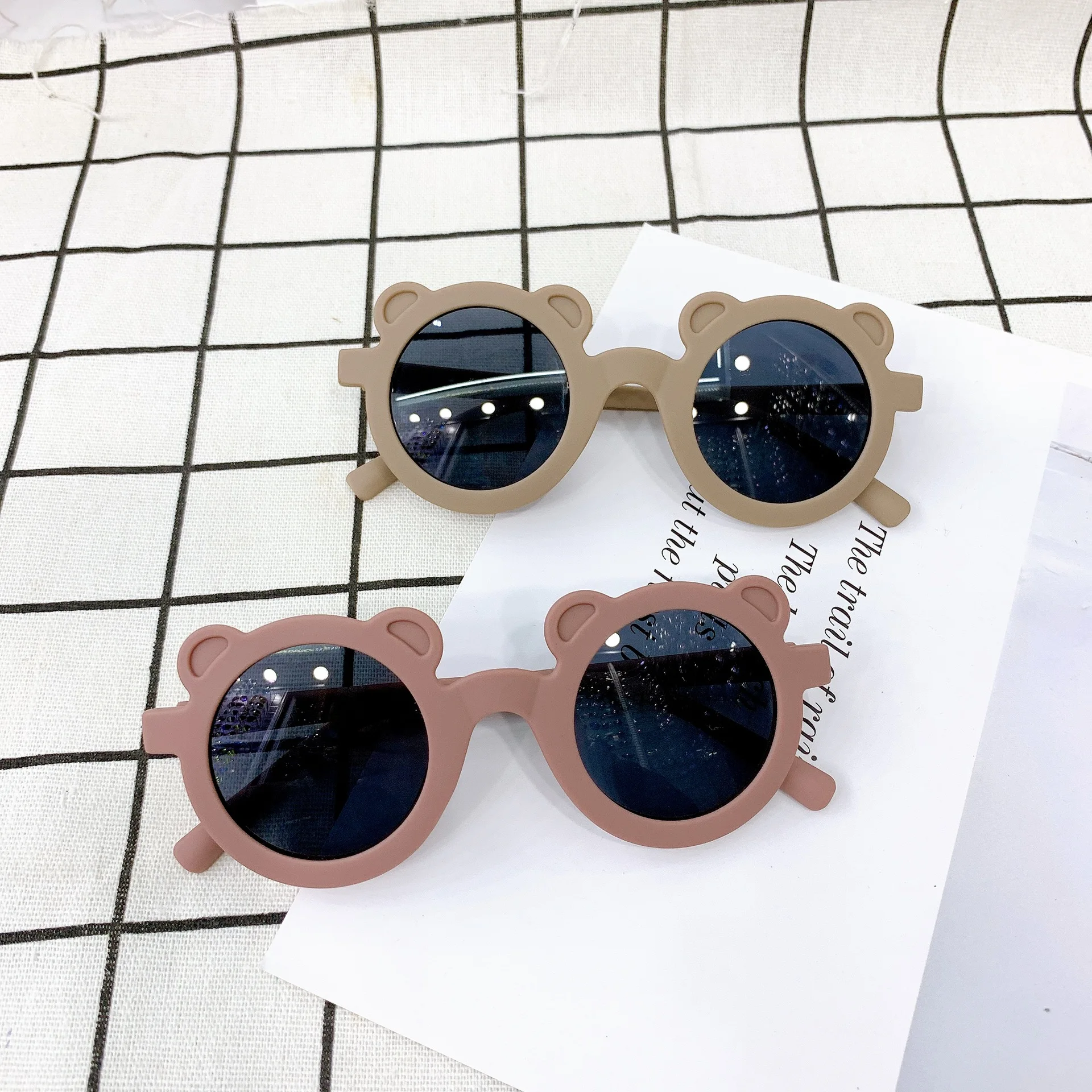 New Cartoon Lovely Kids Sunglasses Bear Shape Frame Girls Children Sun Glasses Round Street Beat Baby Boy Eyeglasses Cute Shades