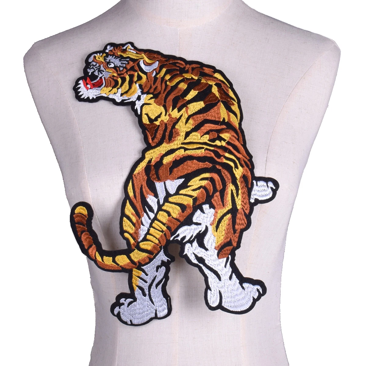 1Pc Tiger Animal Fabric Patch Embroidery Iron On Patches For Clothing DIY Decoration Clothes Stickers Applique Badges