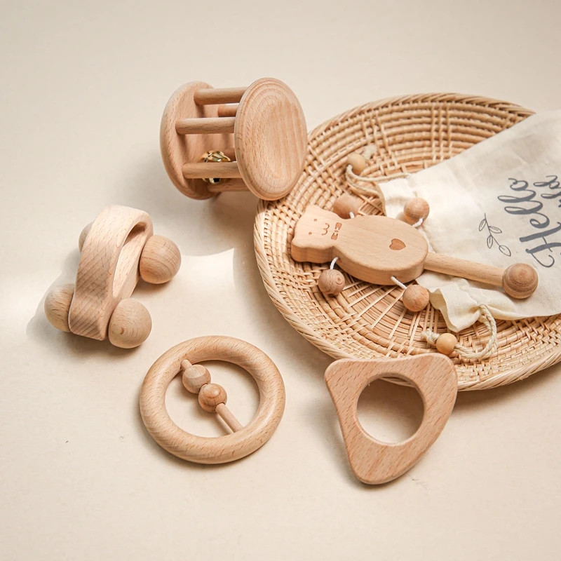 1pc Baby Toy Beech Bear Hand Teething Baby Rattles Wood Ring Cartoon Car Play Gym Montessori Stroller Toy Educational Toys