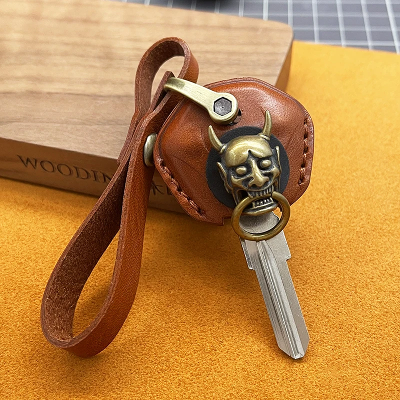 Leather Key Case Cover Keychains For Triumph Bonneville T100 Motorcycle Key Ring