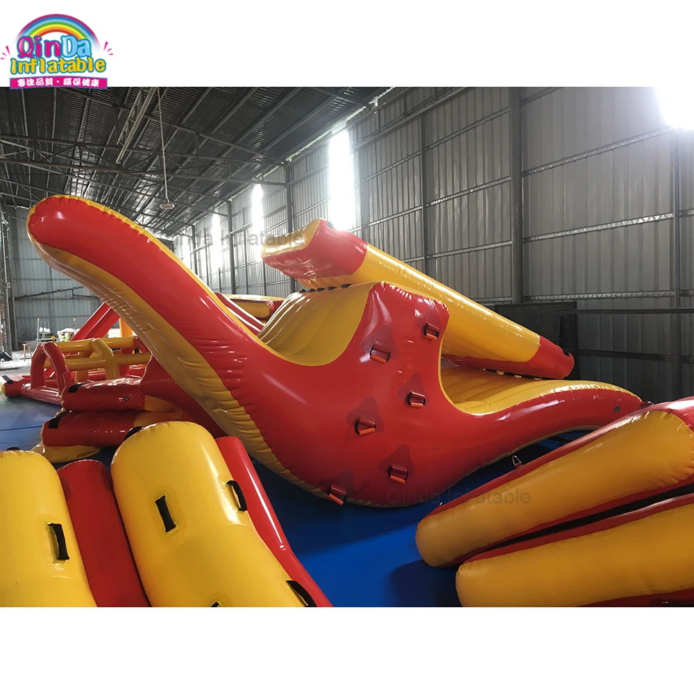 Wasserspielgeräte Float Wasserpark Aufblasbarer Ozeanhai-Themenpark mit bester Qualität