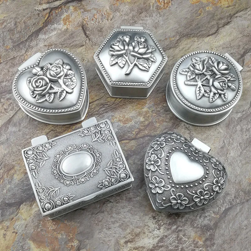 Small Size Retro Metal Jewelry Box Vintage Flower Carved Home Decor Trinket Case Ring Bracelet Pendant Storage Beads Organizer