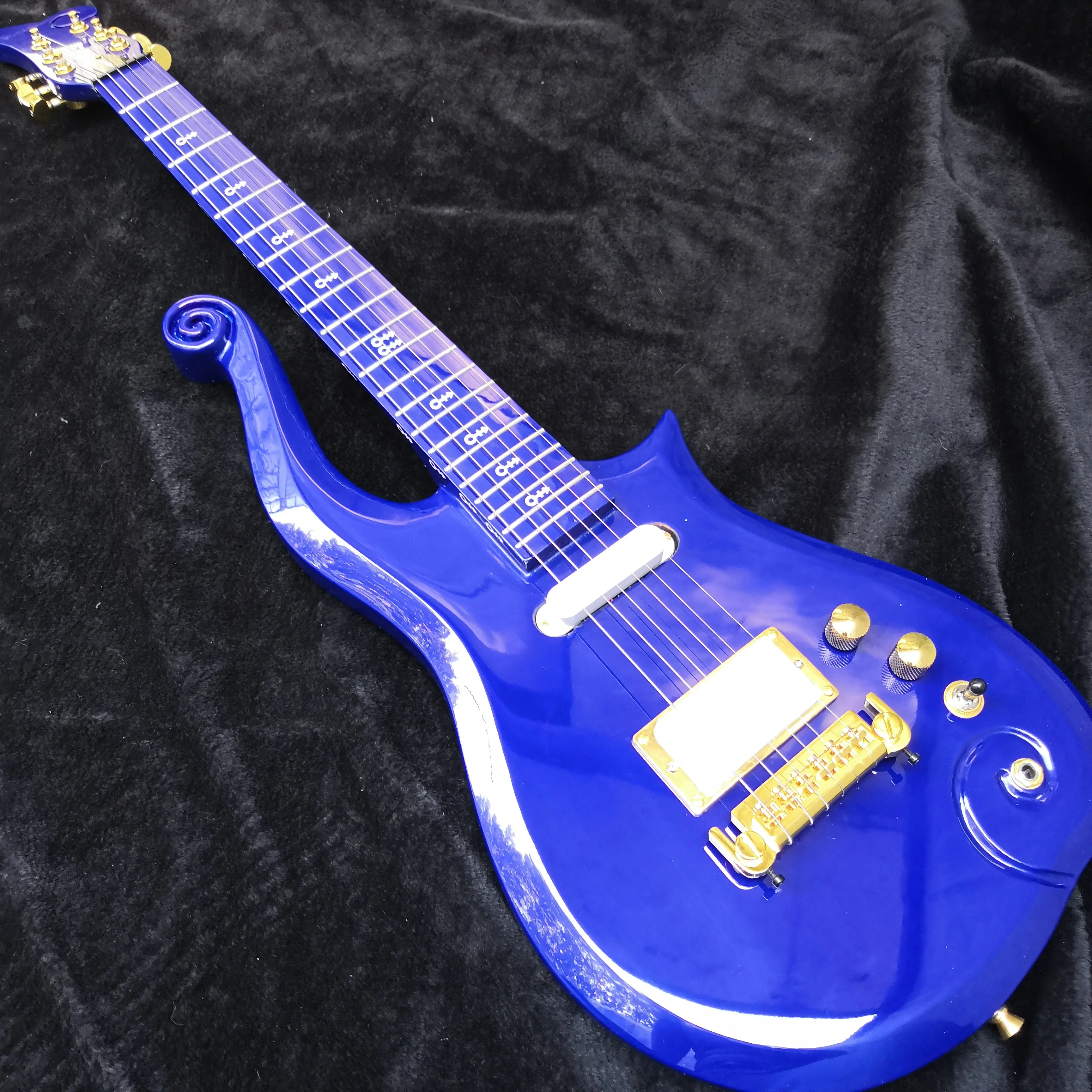 

guitar prince cloud electric guitar with Maple fingerboard neck with alder body,free shipping