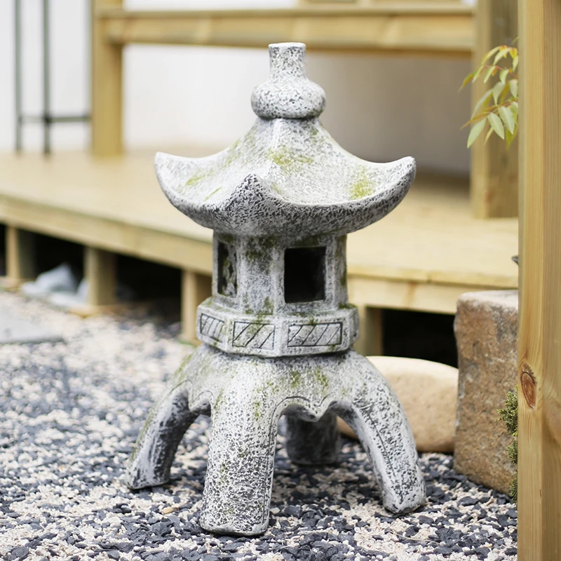 Japanese Retro Solar Lamp Antique Stone Tower Cement Adornments Villa Courtyard Furnishing Crafts Garden Landscape Decoration