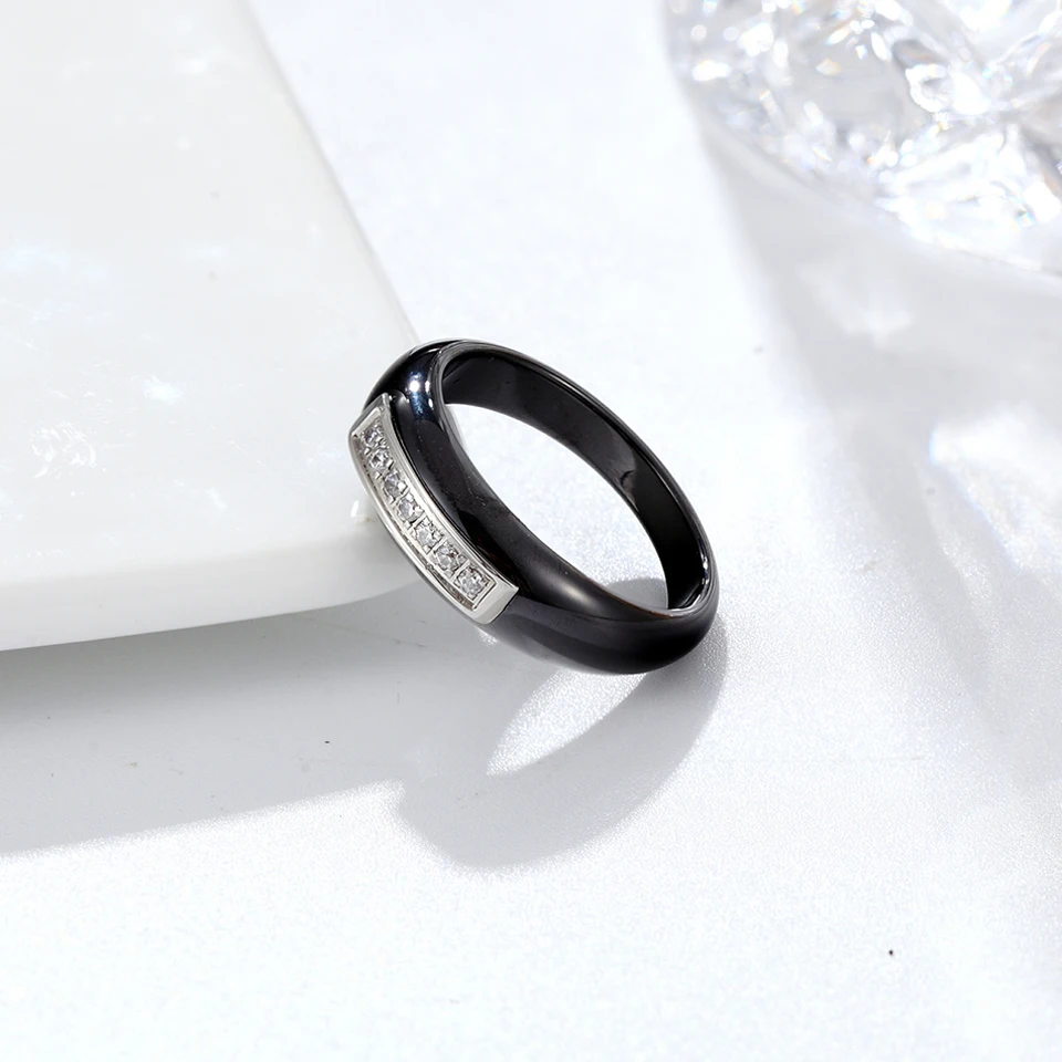 Stainless Steel AAA CZ Engagement Rings for Women/Men With Bling Crystal Smooth Healthy Ceramic Alien Finger Ring Christmas Gift