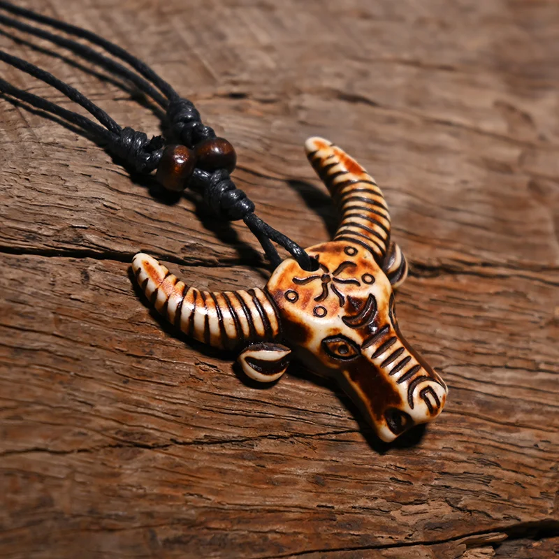 FX039 Tauren necklace Wax rope skull pendant yak head Choker Retro Jewelry Tribal style Imitation Yak Bone necklace Amulet Gift