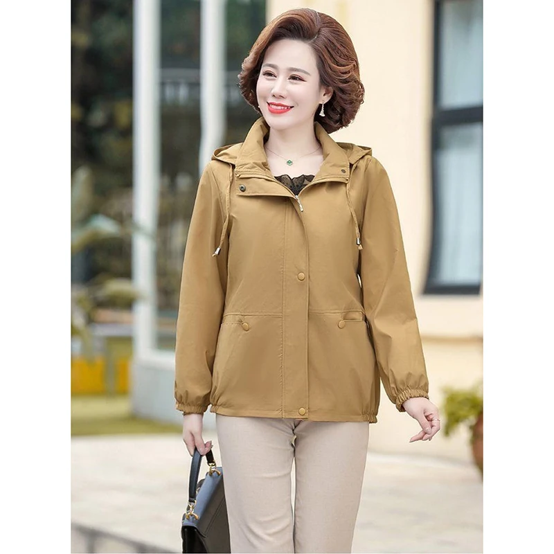 Women New Windbreaker Jacket 2026 Tops Spring Autumn Models 40-Year-Old Middle-Aged Mother With Lining Coat Female 622