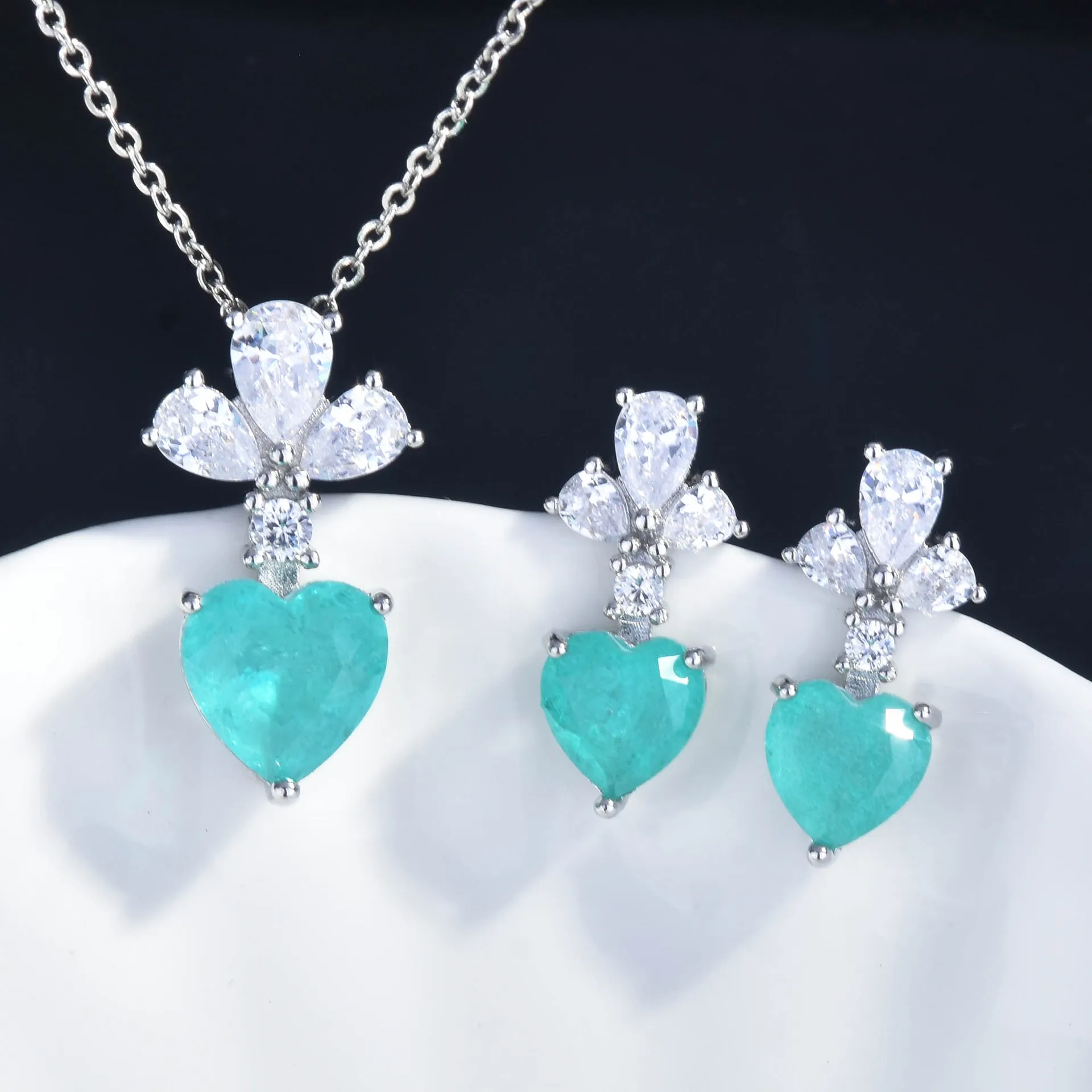 Luxury Silver Color High Quality Luxury Imitation Heart Paraiba Jewelry Sets Pendant Necklaces Stud Earrings Party Birthday Gift