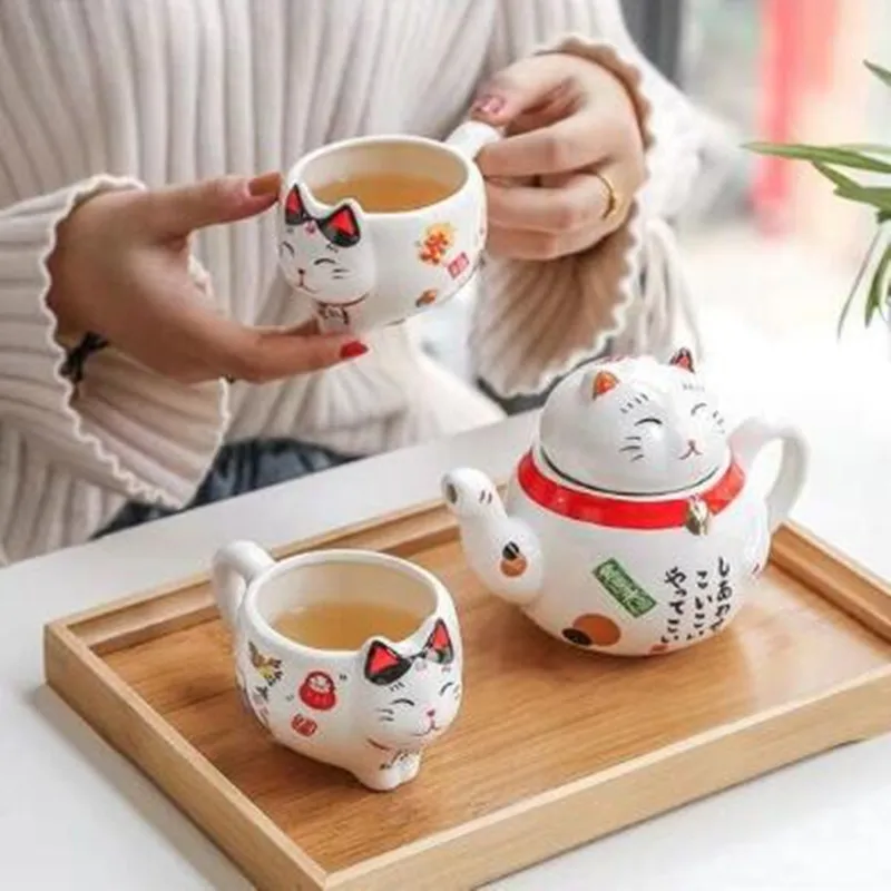 Japanese Lucky Cat Porcelain Tea Set Creative Fortune Cat Ceramic Tea Cup Pot with Strainer Lovely Plutus Cute Cat Teapot Mug