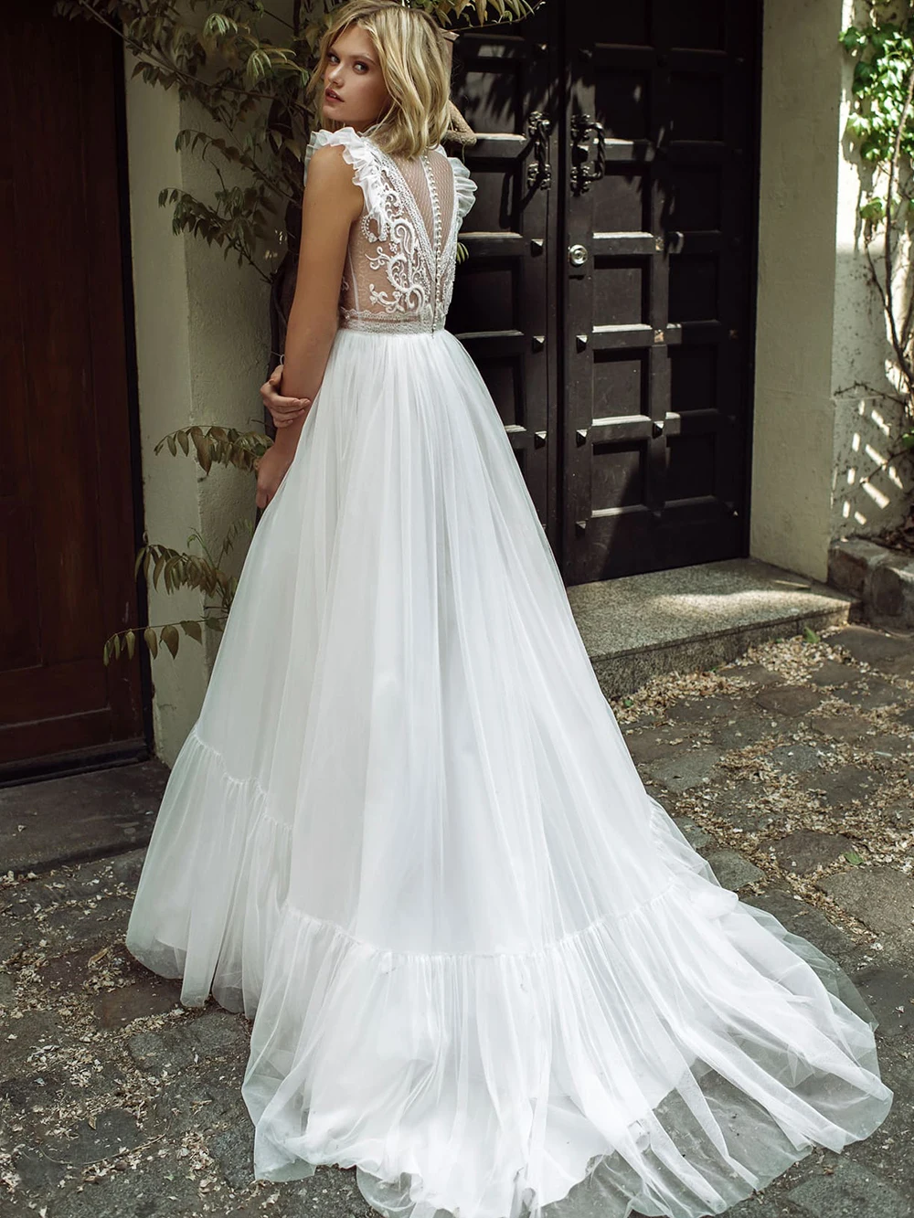 Boho A-Line Wedding Dresses Illusion Version High Neck White Dot Button Applique Bridal Gowns 2024 New Arrival Design Fashion