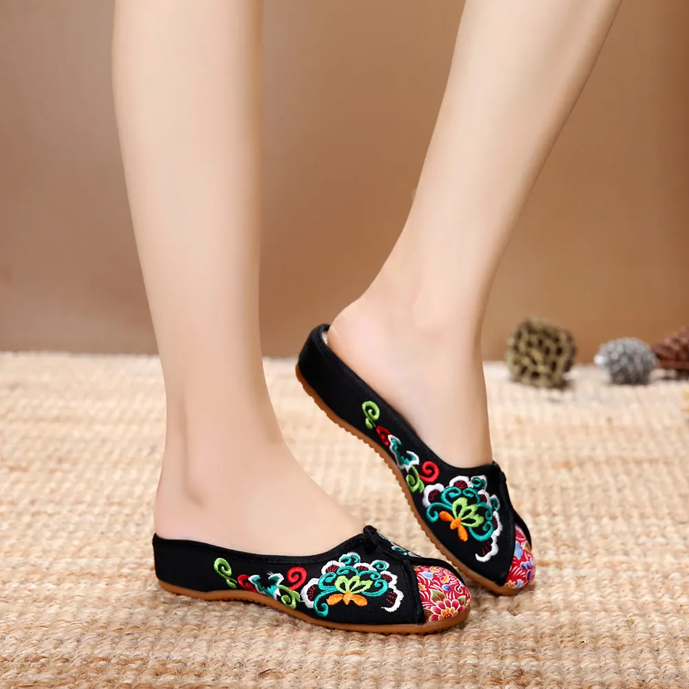 Veowalk Vintage Women Canvas Close Toe Slippers Chinese Embroidered Ladies Comfortable Flat Slides Retro Summer Shoes