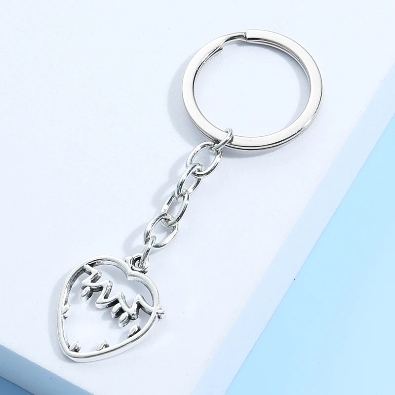 Silver Color Keychain Strawberry Key Ring Alloy Fruit Key Chains For Women Men DIY Car Hanging Simple Jewelry Handmade Gifts