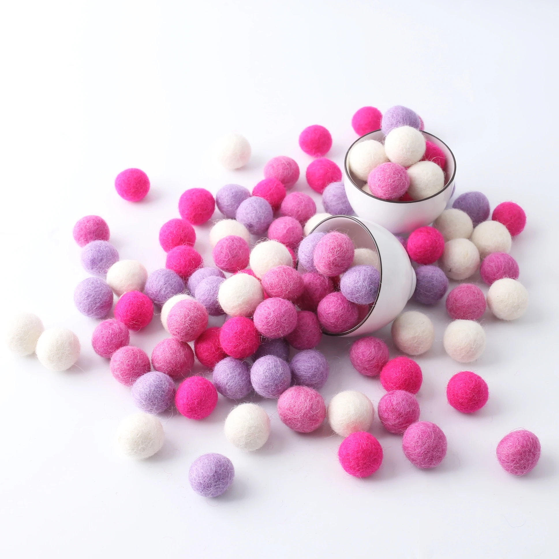 200pc 20mm Wool Felt Ball Round Wool Pom Poms Christmas Gift  Room Party Decoration Home Decor Children\'S Goods Toys Nurse Gifts