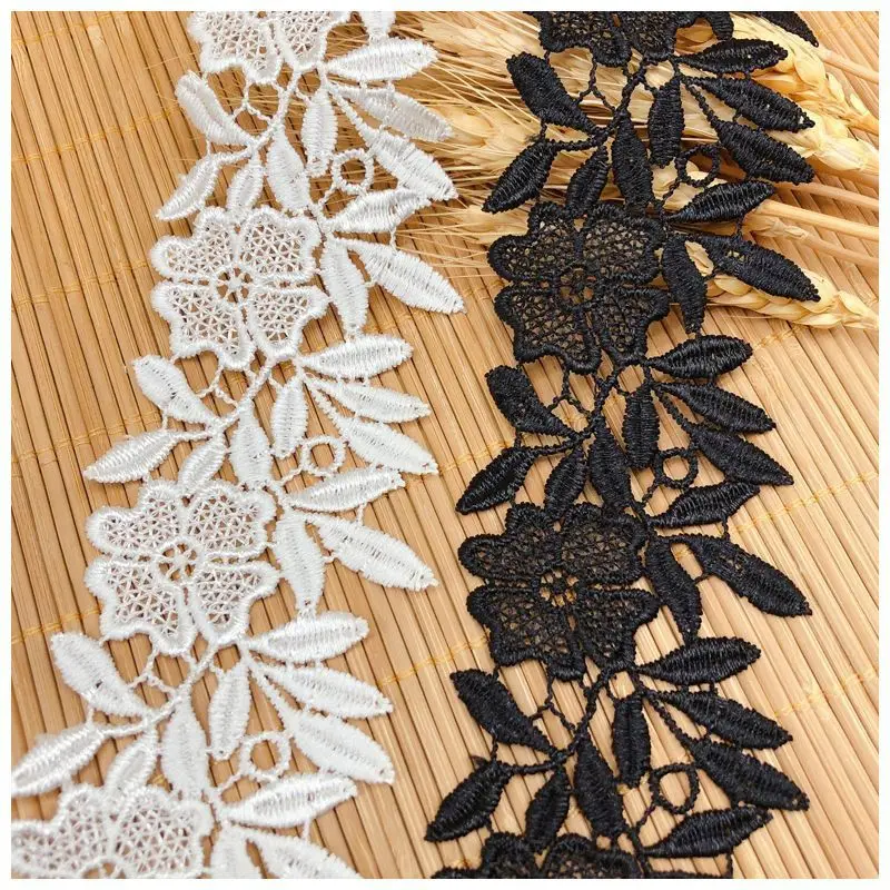 2022 Latest Best Selling Cotton Lace Fabric 5.8cm Applique Black White Flower Lace Fabric Ribbon Trim Guipure Dress Sewing LQ37