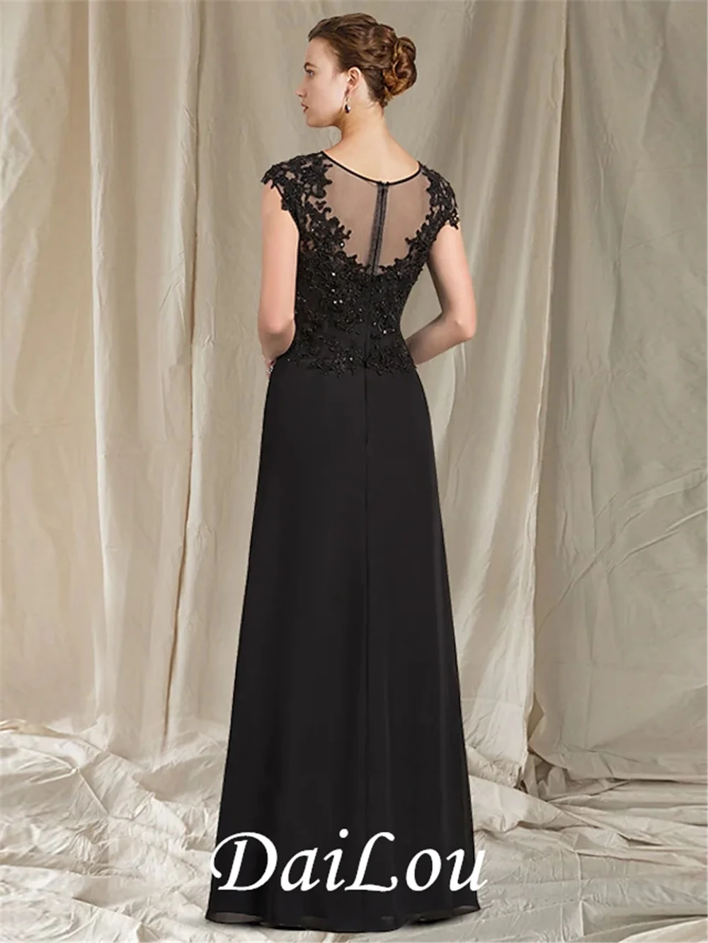 Sheath / Column Mother of the Bride Dress Elegant Jewel Neck Floor Length Chiffon Lace Short Sleeve with Appliques Split Front