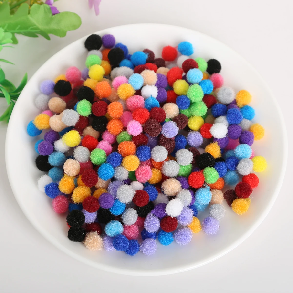 300 sztuk 10mm Multicolor miękkie włochata kulka pompon Handmade pompon dla dzieci zabawki DIY zapasy rzemieślnicze