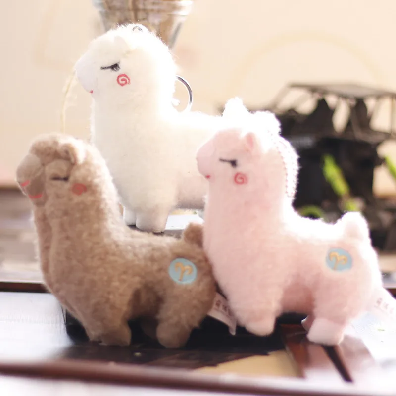 

new Exquisite Stylish Cute sweet Alpaca sheep Keychai pendant Creative fashion decorate Soothing doll christmas couple gift