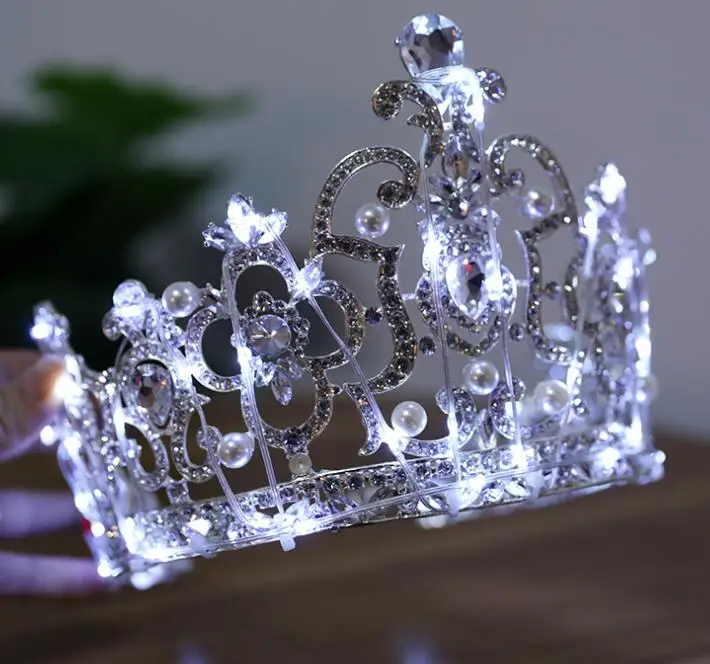 

Pageant Crown Led Rhinestone Catwalk Birthday Party Light Headwear Stage Queen