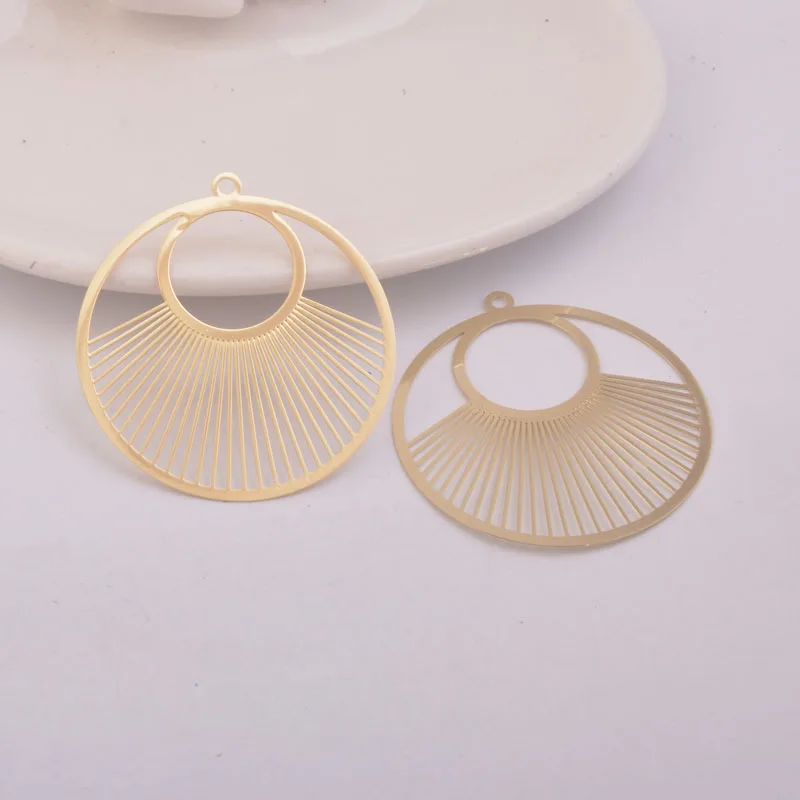 30 Stück AB5957 40*43mm Großer Runder Stempelanhänger aus Messing mit Filigran-Motiv, Wasserzeichen-Anhänger, Schmuck- und Ohrring-Zubehör – Detail 5