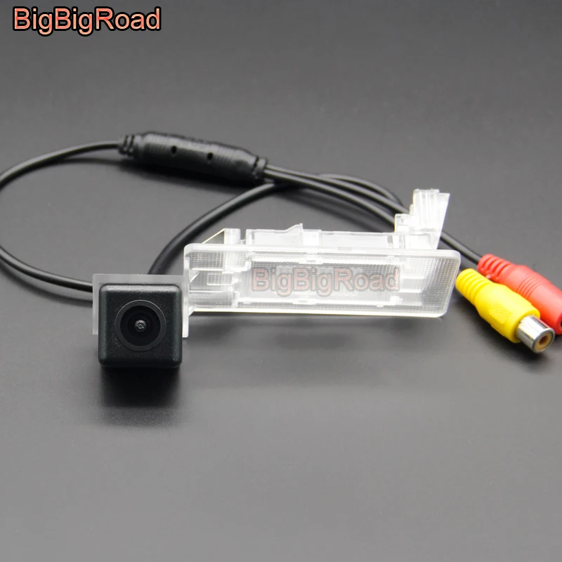 

BigBigRoad Wireless Rear View Camera HD Color Image For Volkswagen Touareg Tiguan Polo Sedan Passat Santana Bora Sagitar