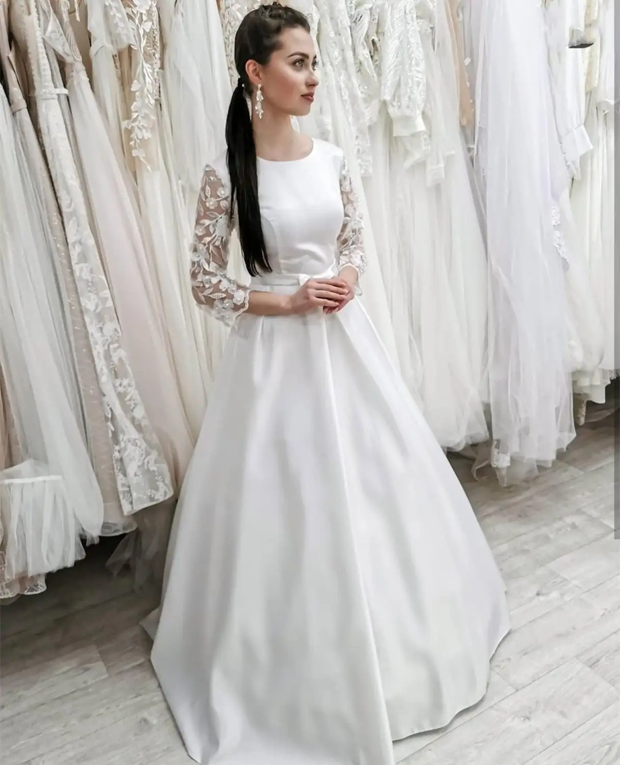 Elegant Wedding Dress A-Line Satin Charming Long Sleeve Bridal Gowns O-Neck For Lady Stunning For Robe De Mariee