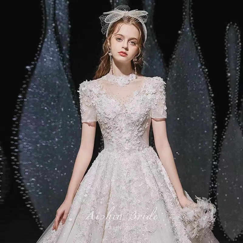 Off White Princess Wedding Dresses Luxury Appliques Lace Beading High Neck Short Sleeve Elegant Wedding Bridal Gown 2024