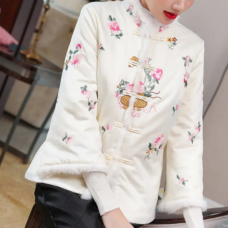 Short 2021 New Improved Tang Suit Chinese Style Retro Cotton Padded Jacket Cheongsam Embroidery Hanfu Women Qipao Coat M1752