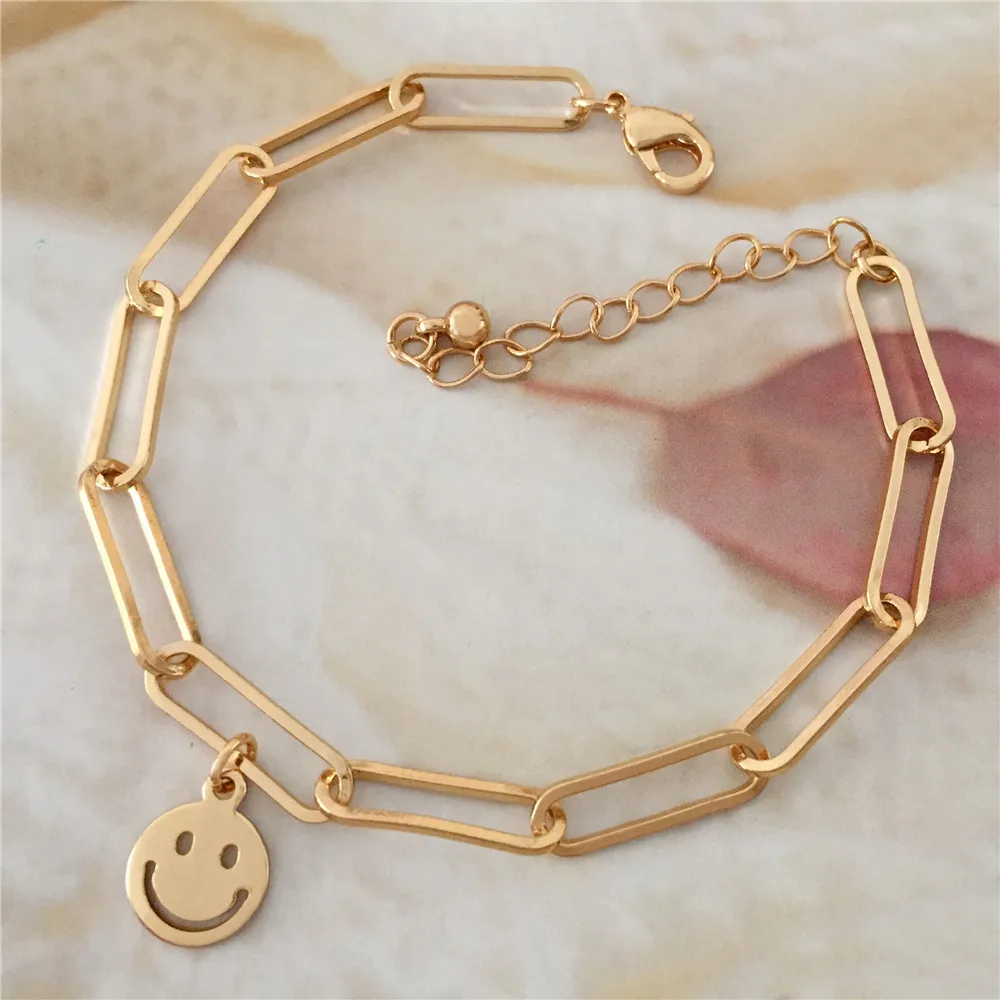 New Arrivals Cute Smaile Charm Big Link Bracelet For Women Girl Elegant Casual Sweet Cheers Party Lovely Jewelry Accessory