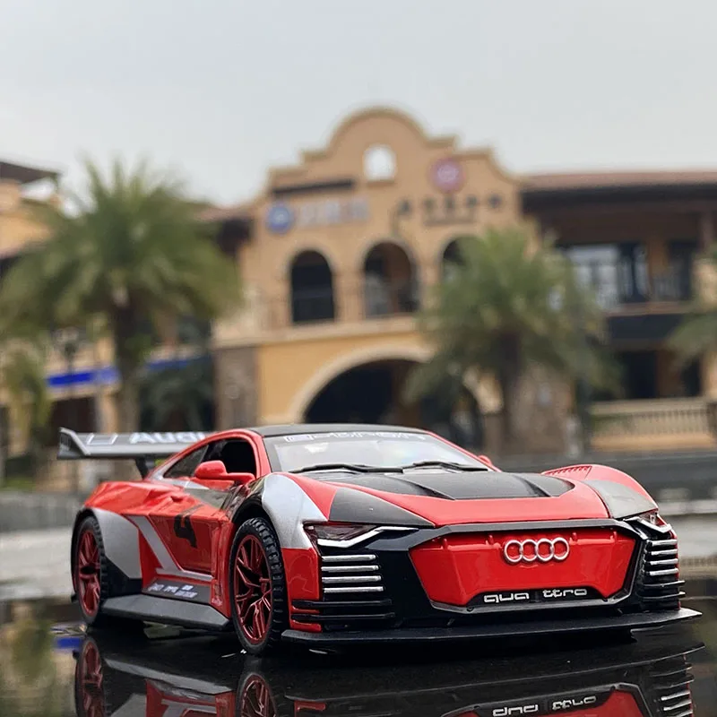 1:32 Audi GT Alloy Sports Racing Car Model Diecast & Toy Vehicle Metal Car Model Sound and Light Simulation Collection Kids Gift