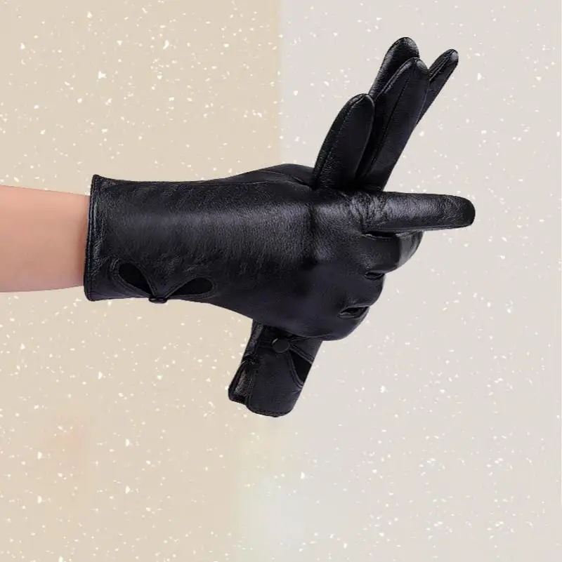 2020 Autumn and Winter New Ladies Leather Gloves Double-Layer Warmth Outdoor Riding and Driving Wind and Cold Waterproof Gloves