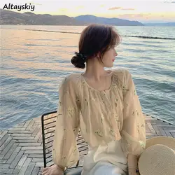 Blouses Women O-Neck Embroidery Apricot Chiffon Fashion Casual Temperament Puff Sleeve College Floral Classy Summer Ins Straight