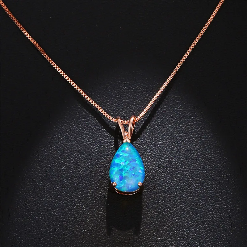 Pendentif Opale Bleu Ce Qui Le Rend Incontournable Pour Une Élégance Subtile et Authentique