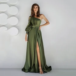 Robe de soirée verte personnalisée, asymétrique épaule dénudée, fendue sur le devant, grande taille, avec manches