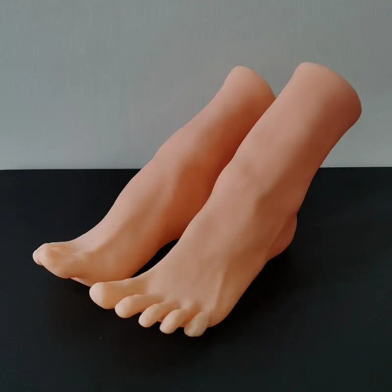 1 Pair Of Simulated And Beautiful Female Foot Model PVC Soft Rubber Hollow Foot Model Showing Footwear And Socks With Separated