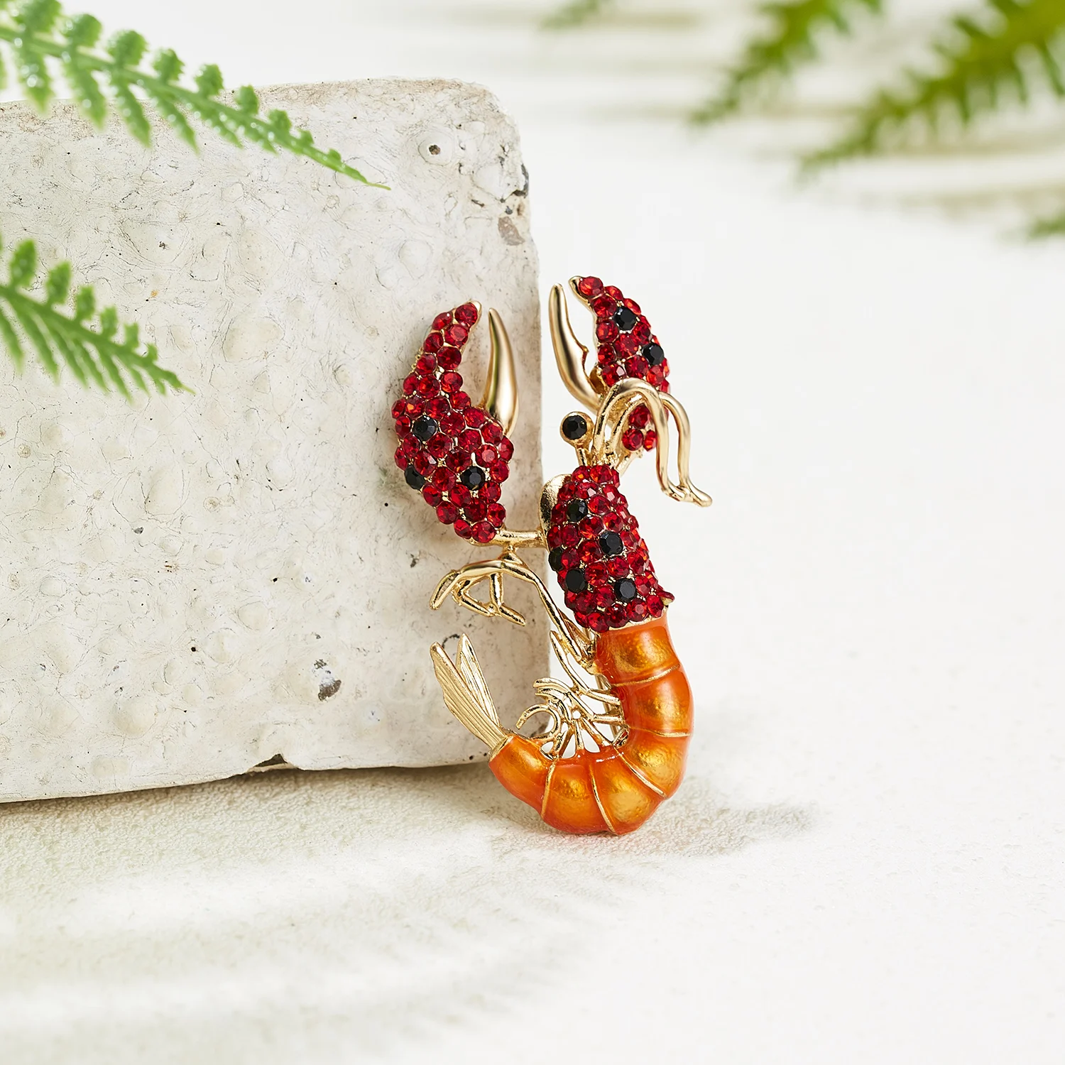 Rinhoo Vintage Rhinestone Shrimp Brooch Women Sparkling Animal Insect Lobster Badge Casual Party Banquet Brooch Lapel Pins Gifts
