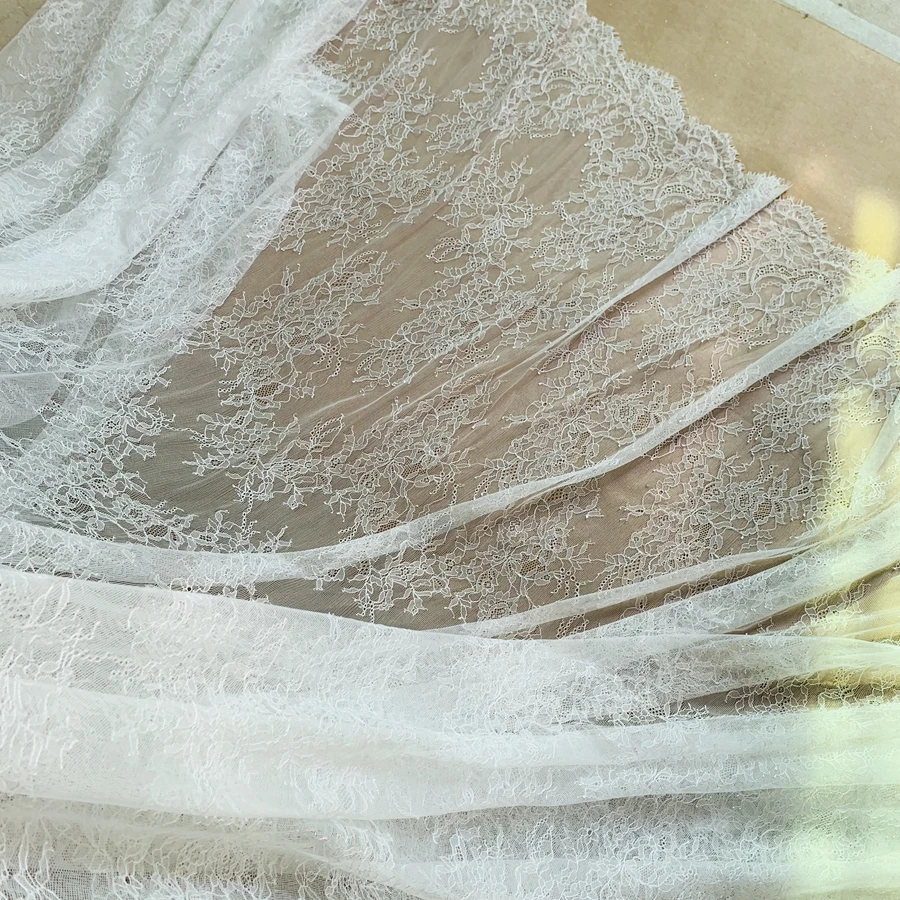 Off white hochzeit spitze Dünne und weiche wimpern spitze stoff 1,5 x3 meter/stück nähen für frauen kleider NEUE
