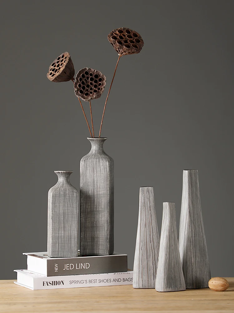 Creative Resin Vase for Home Decoration, Nordic Grey Flower Bottle, Minimalist Decor Crafts, Living Room Accessories