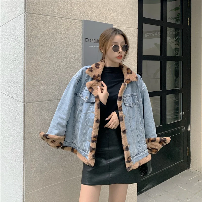 Winter 2021 Women Lambs Wool Coat Multi Pocket Long Sleeves Leopard Warm Jeans Coat Outwear Wide Denim Jacket Reversible Top