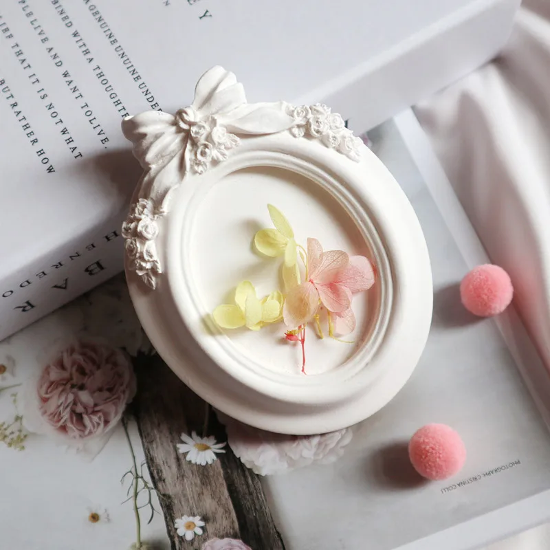 Vintage Embossed Bow Photo Frame Mould Aromatherapy Plaster Crafts Pendant Cake Fondant Decoration Mould