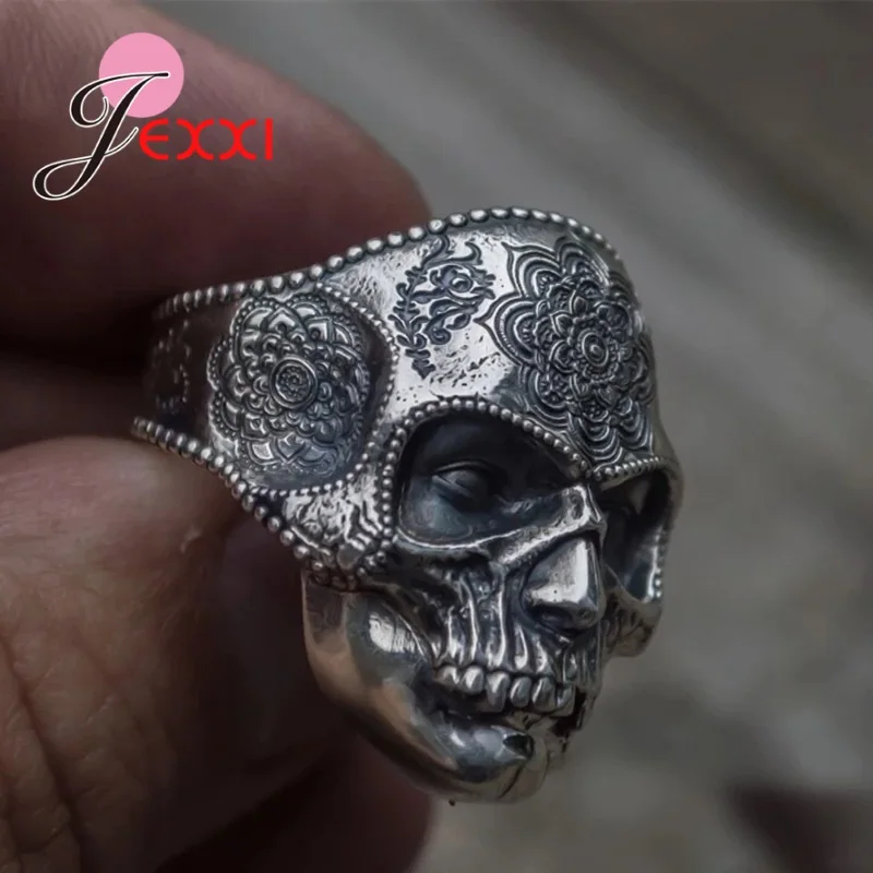 Cool Punk G Berbentuk Kepala Kerangka Jari Cincin untuk Pria Populer Rock Perhiasan Halloween Hadiah