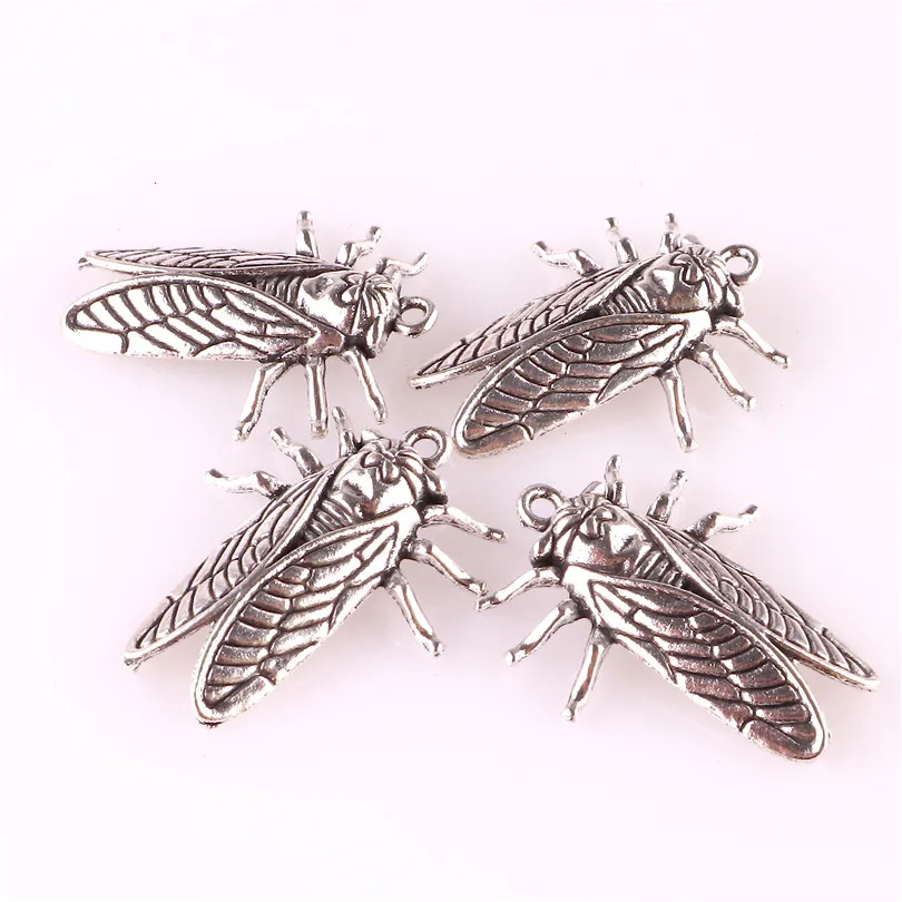 20pcs Cicada Charms Fashion DIY Metal Zinc Alloy Handmade Charms DIY Jewelry Animals Cicada Pendant Charms For Jewelry Making