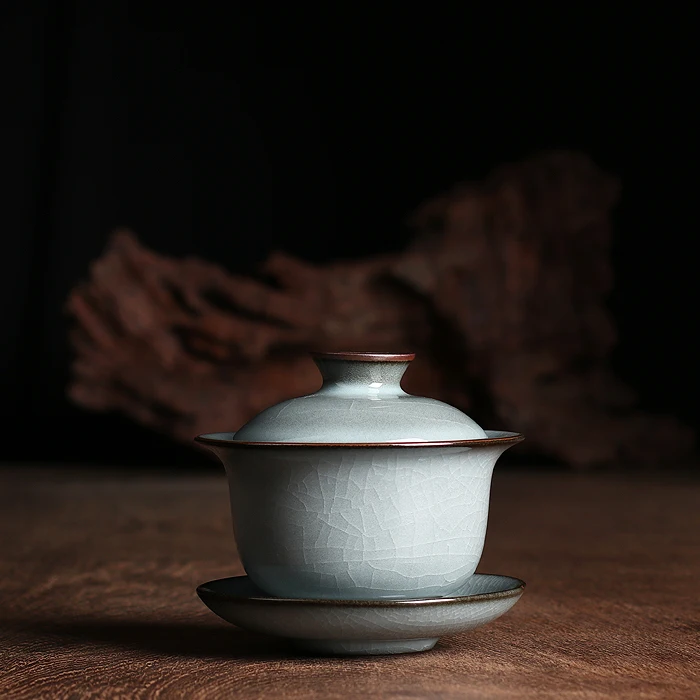 

Longquan Celadon Three Talents Cover Bowl Ge Kiln High Iron Content Body Ice Crack Handmade Ceramic Tea Tureen