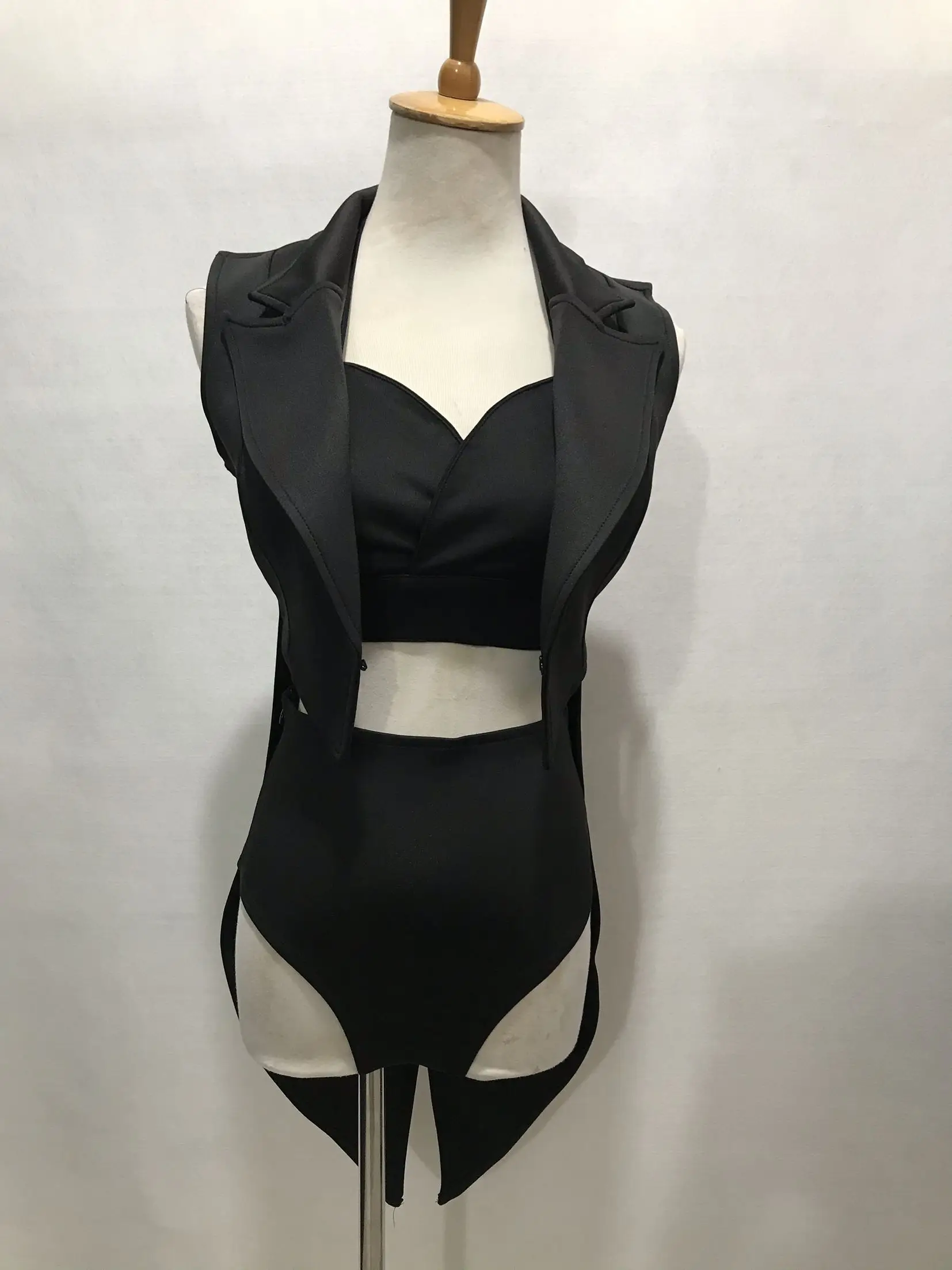 Women Jazz Dance Outfit Black Bra Shorts Tailcoat 3-Piece Set Sexy Stage Wear Nightclub Bar DJ Singer Dancer Performance Clothes