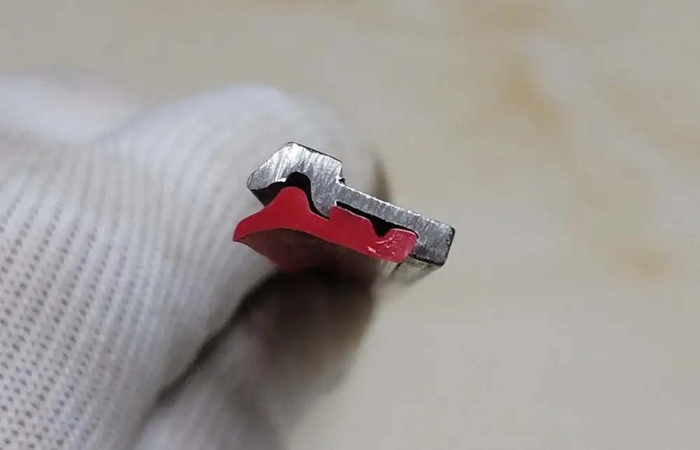 Guide way wipers,frame + red polyurethane rubber,0.5 meter/piece x 2 pcs