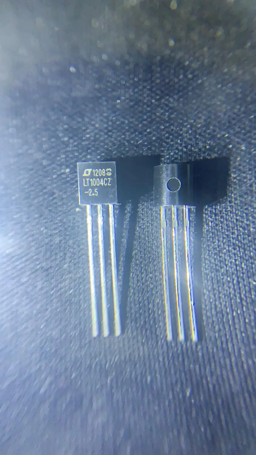 10 Cái/lốc LT1004 IC 2.5V LT1004CZ-2.5 TO-92 100% Gốc Mới Miễn Phí Vận Chuyển