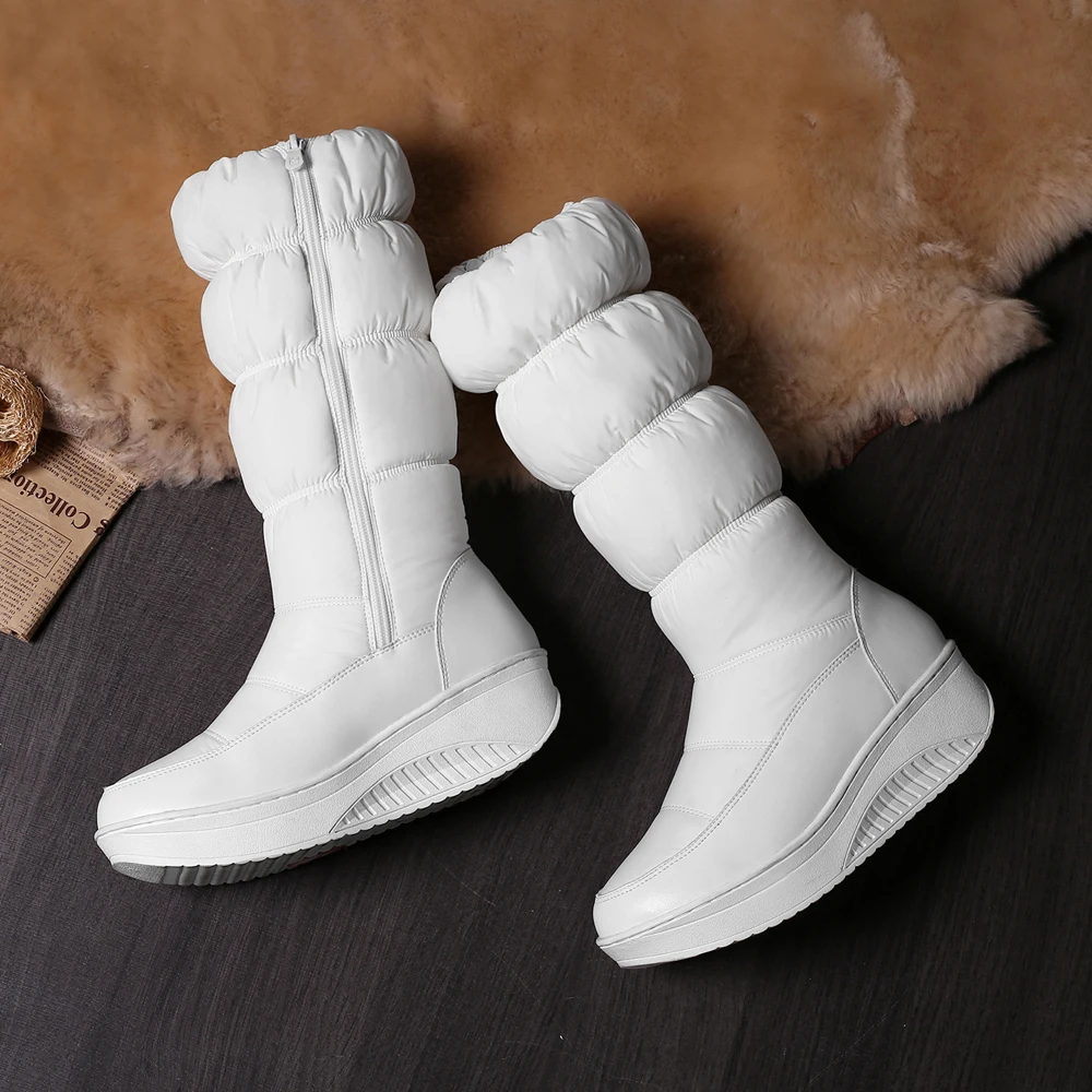 Bottes de neige à semelles compensées et mi-mollet pour femme, chaussures à plateforme, imperméables, à la mode, noires, bleues et blanches