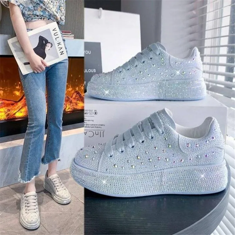 Sang Trọng Giày Người Phụ Nữ Thường Lưu Hóa Giày Thời Trang Mới Sáng Đáy Dày Thiết Kế Chun Sneakers Nữ Rổ Femme