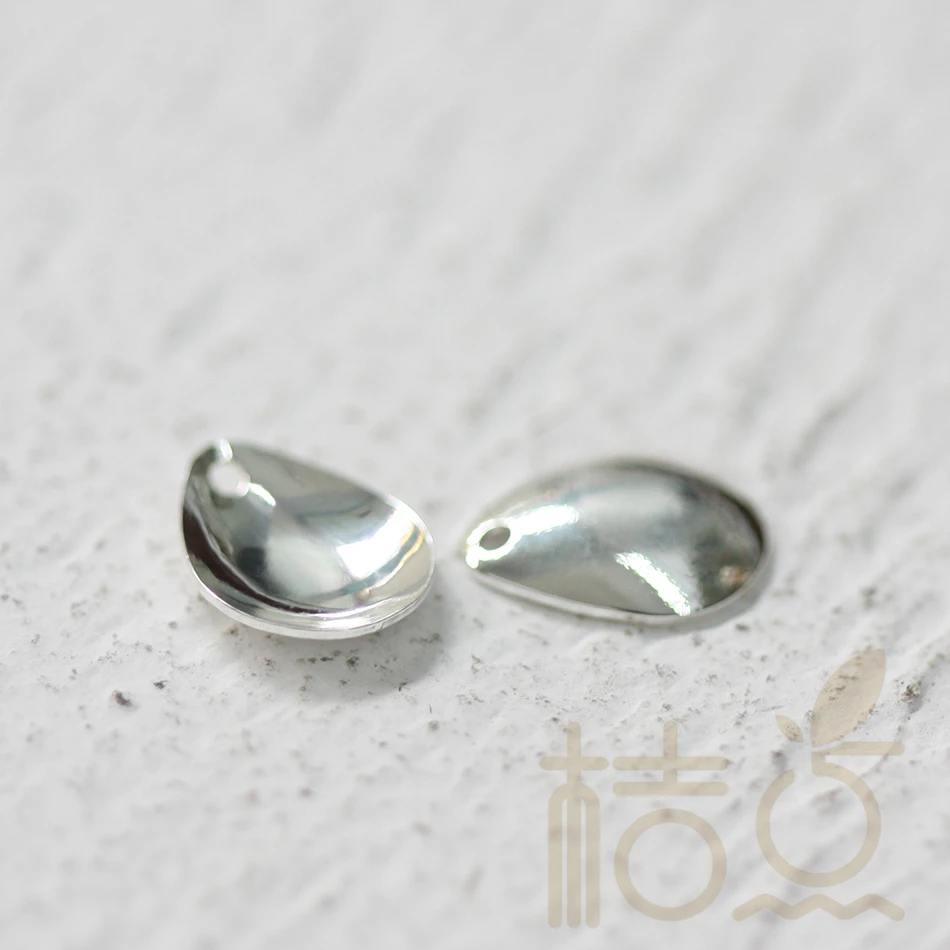 Solid Brass Curved Teardrop Charm - 12x9mm (4077C-F-210)