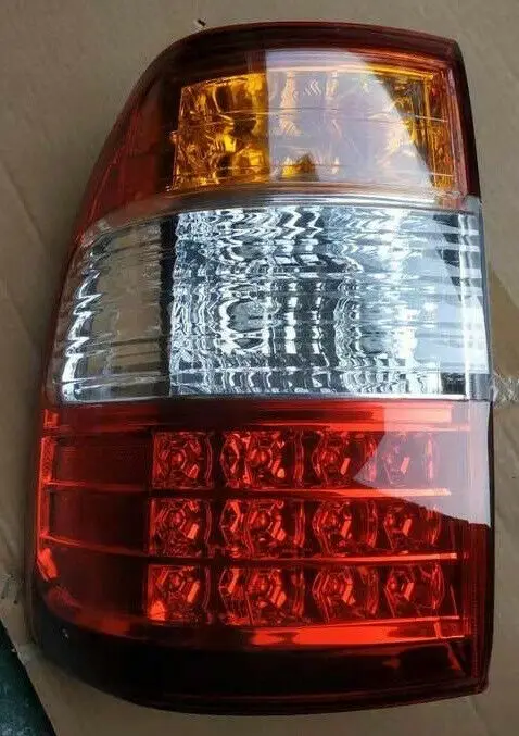 لتويوتا لاند كروزر LC100 4700 FJ100 1998-2007 LED الضوء الخلفي الخلفي الذيل ضوء