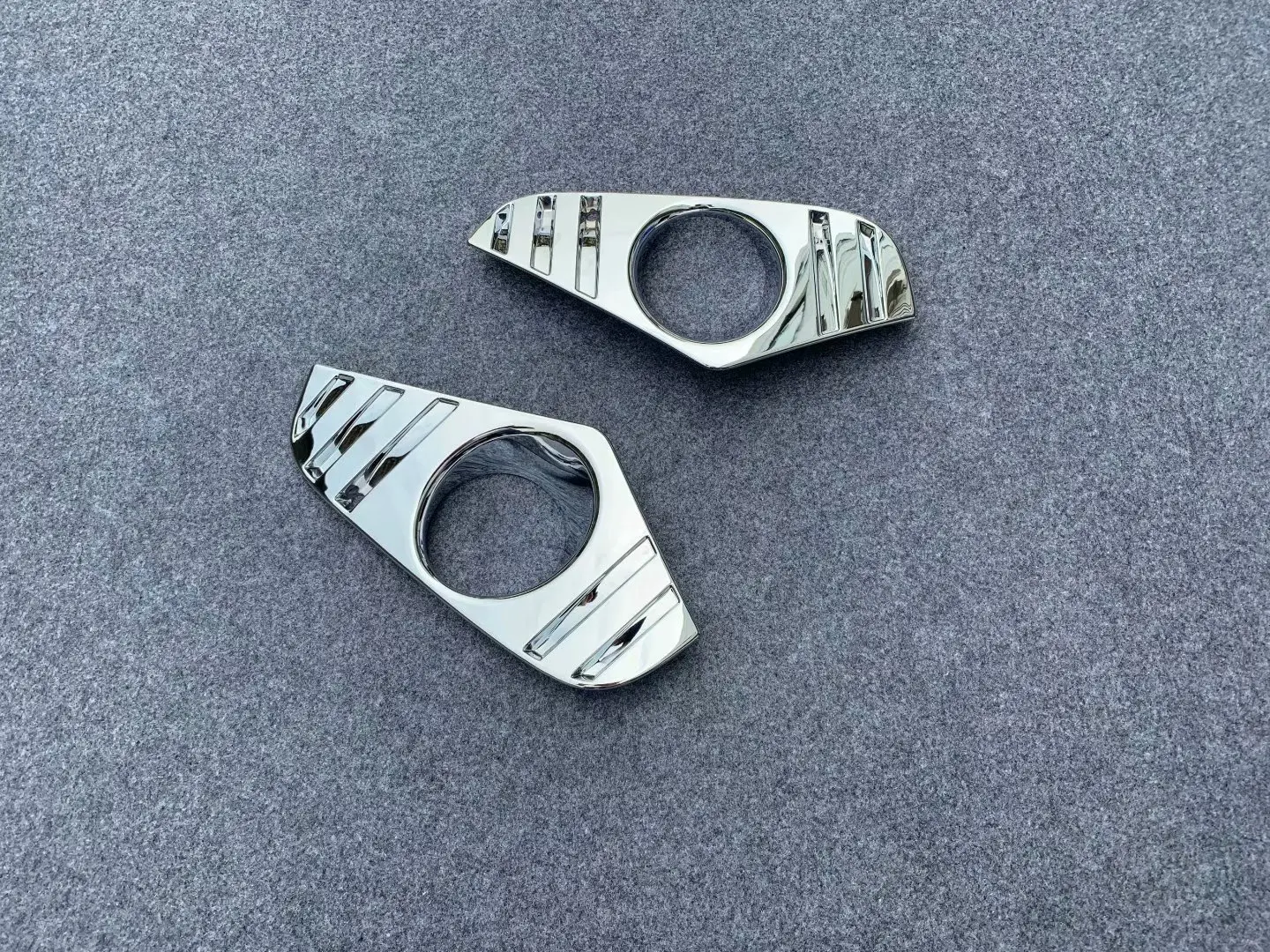 For Toyota RAV4 RAV 4 2019 2020 Chrome Front Fog Light Lamp Cover Trim Foglight Bezel Decoration Frame accessories Styling